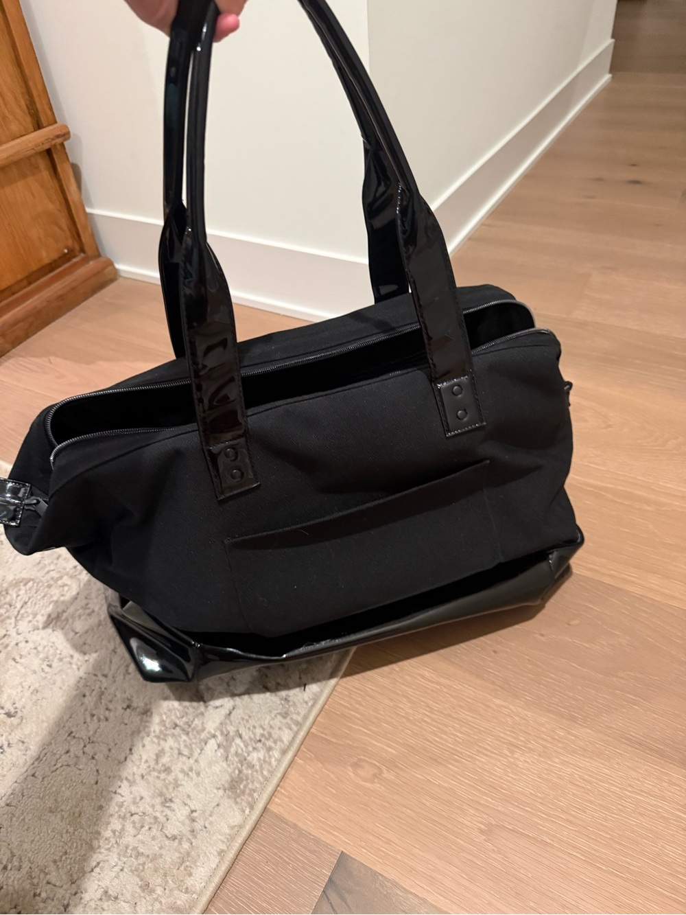 BEIS The Weekend Bag in Black patent - Picture 3 of 7